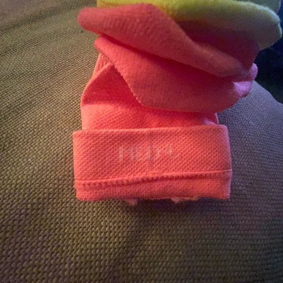 NWT lululemon Power Tab Socks a 3pack in size Med +an additional “3pack” size L - Picture 10 of 14